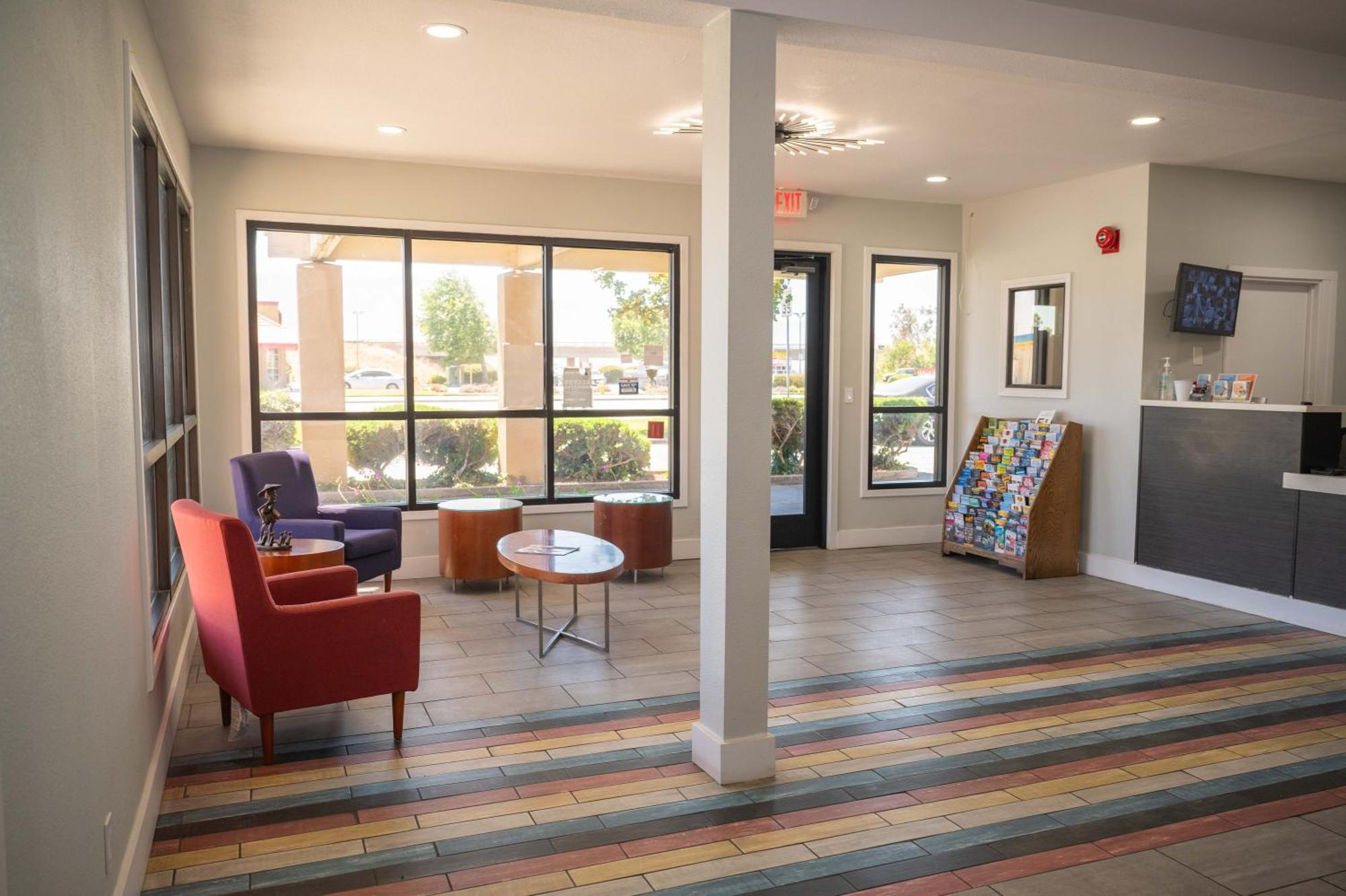 6 Soledad, Ca Hotel