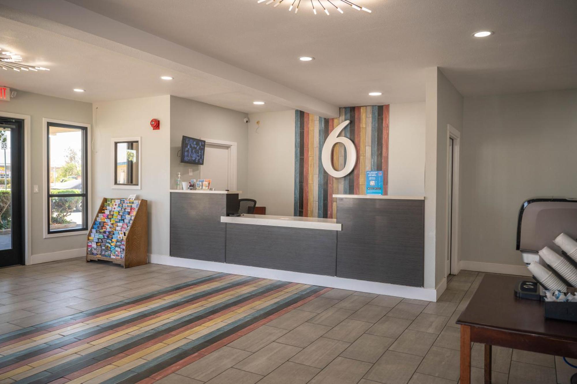 Hotel 6 Soledad, Ca
