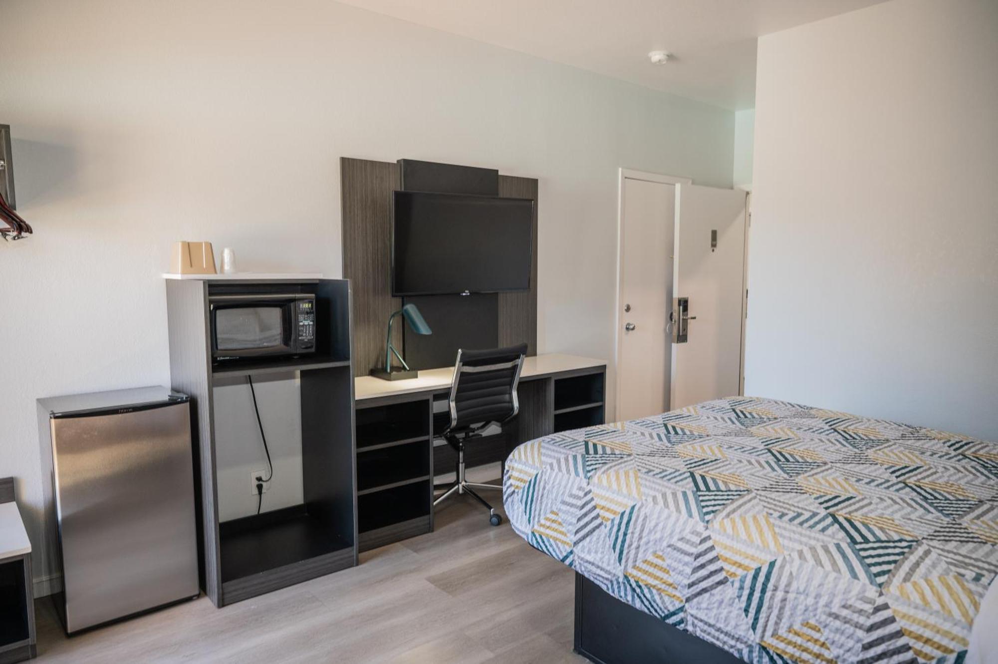 Hotel 6 Soledad, Ca 2*